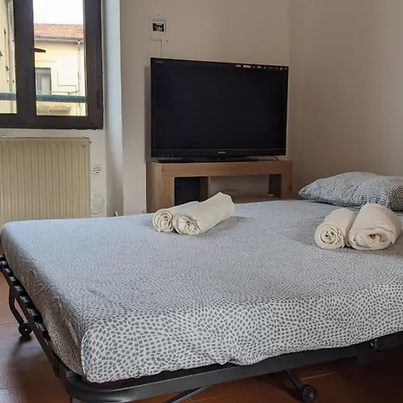 Modern And Cozy Live Like A Local Apartment *