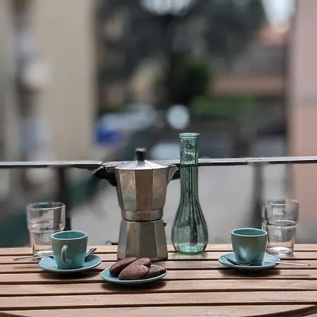 Modern And Cozy Live Like A Local Apartment *